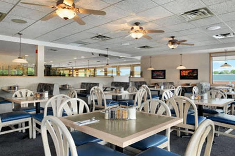 Days Inn By Wyndham Niagara Falls Lundys Lane 외부 사진