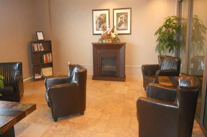 Days Inn By Wyndham Niagara Falls Lundys Lane 외부 사진