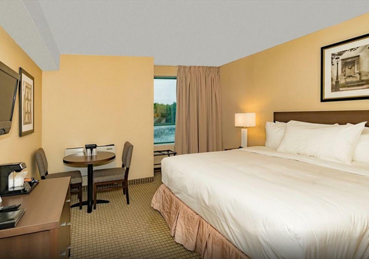 Days Inn By Wyndham Niagara Falls Lundys Lane 외부 사진
